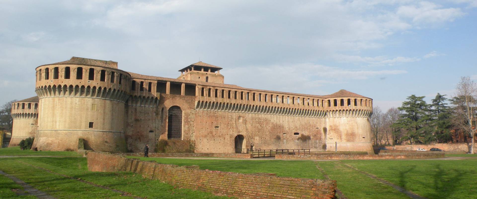 Castello d' Imola foto di Stefanophotart